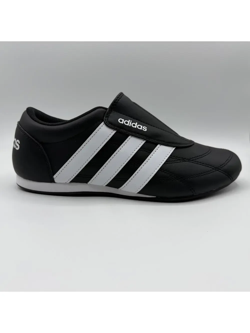adidas Originals Tekwen Women's Slip On Sneakers Shoe JS3871 Black White Size 7